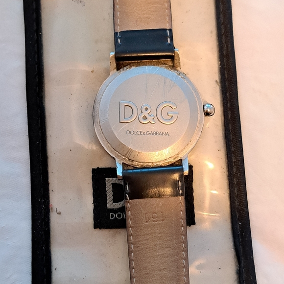 Dolce and Gabbana watch - Picture 4 of 4